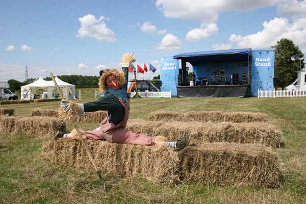Summer Scarecrow Stilts or Walkabout